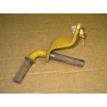 FRONT STEERING KNUCKLE ASSEMBLY RIGHT IH 533923 R2 759-3077 USED