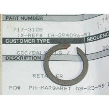 PINION SHAFT FRONT BEARING RETAINER RING IH 394096 R1 717-3128 NOS