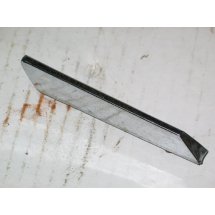 HOOD ORNAMENT CUB CADET IH 392718 R1 NF USED