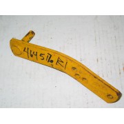 GAUGE WHEEL ARM BRACKET CUB CADET IH 464517 R1 NOS