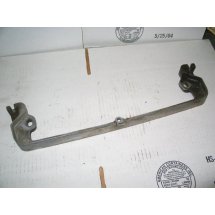 HOOD SUPPORT CUB CADET 719-3005 IH 140341 C1 USED