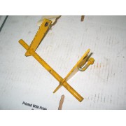 MULE DRIVE IDLER SUPPORT ASSEMBLY CUB CADET IH 478882 R91 NOS