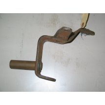 FRONT SPINDLE KNUCKLE ASSEMBLY LH CUB CADET 703-0083 IH 140085 C1 USED