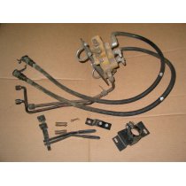 FRONT HYDRAULIC OUTLET CONTROL KIT CUB CADET 717-3025 703-0455 727-3017 731-3022 727-3014 703-0170 747-3016 703-0186 727-3019 727-3018 USED