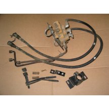 FRONT HYDRAULIC OUTLET CONTROL KIT CUB CADET 717-3025 703-0455 727-3017 731-3022 727-3014 703-0170 747-3016 703-0186 727-3019 727-3018 USED