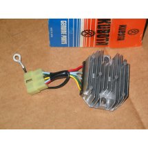 KUBOTA VOLTAGE REGULATOR CUB CADET KB 15533-64600 IH 1286581 C1 NEW