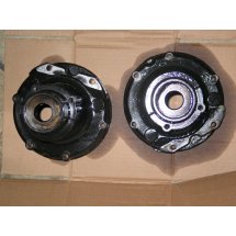 REAR AXLE CARRIER ASSEMBLY CUB CADET 703-1788 721-3020 716-3015 741-3033 (SET OF 2) USED