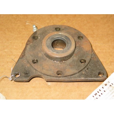 REAR COVER PLATE with SEAL IH 387302 R1 IH 351270 R21