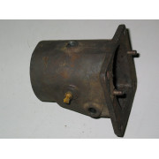 CREEPER DRIVE HOUSING ASSEMBLY CUB CADET IH 385026 R11 719-3025 USED