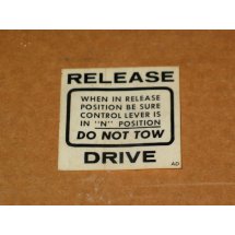 DO NOT TOW DECAL CUB CADET IH 548276 R1 NOS