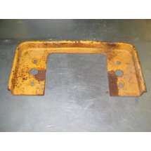 REAR HOOD SUPPORT CUB CADET IH 528624 R1 USED