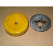 AIR CLEANER ASSEMBLY CUB CADET IH 385167 R1 KH 235101 IH 385169 R1 KH 235102 USED