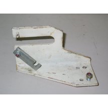LH ANGLE BRACKET IH 542866 R1 NOS