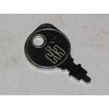 IH KEY IH 62216 C1 IH 131313 C1 NOS