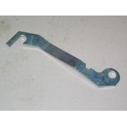 HOOD LATCH CUB CADET 703-0010 IH 223336 C1 NOS