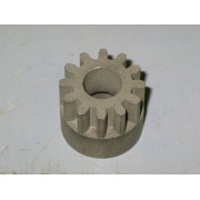PINION GEAR RH CUB CADET IH 77712 C1 74-78-BR NOS