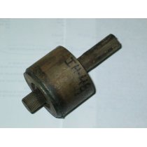 DECK SPINDLE CUB CADET IH 481093 R92 NOS