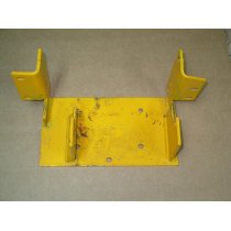 SLEEVE HITCH BRACKET ASSEMBLY IH 132125 C2 703-0402 NOS