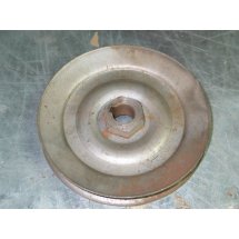 LT OUTER DECK PULLEY CUB CADET IH 491887 R1 NOS