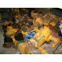 HYDRO & GEAR DRIVE TRANSMISSIONS USED