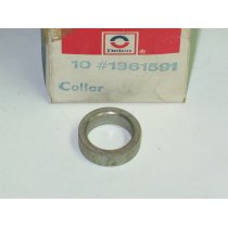 DRIVE END SPACER INSIDE COLLAR CUB CADET IH 1861591 NOS