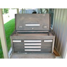 IH TOOL BOX TOP IH 999189 R1 USED