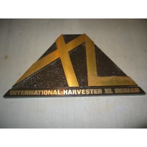 INTERNATIONAL HARVESTER XL DEALER SIGN USED