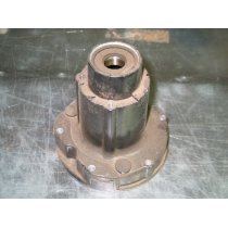 REAR AXLE CARRIER ASSEMBLY CUB CADET 703-1788 721-3020 716-3015 741-3033 USED