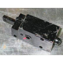 HYDRAULIC VALVE CUB CADET 717-3308 USED